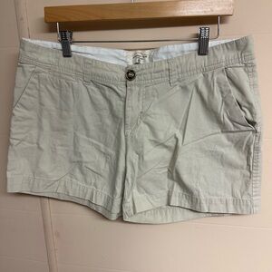 University Club shorts tan size 44 (18” w) Women